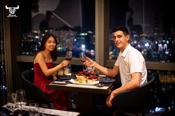 Tìm bạn trai lớn tuổi Việt kiều