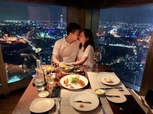 hẹn hò thầm kín